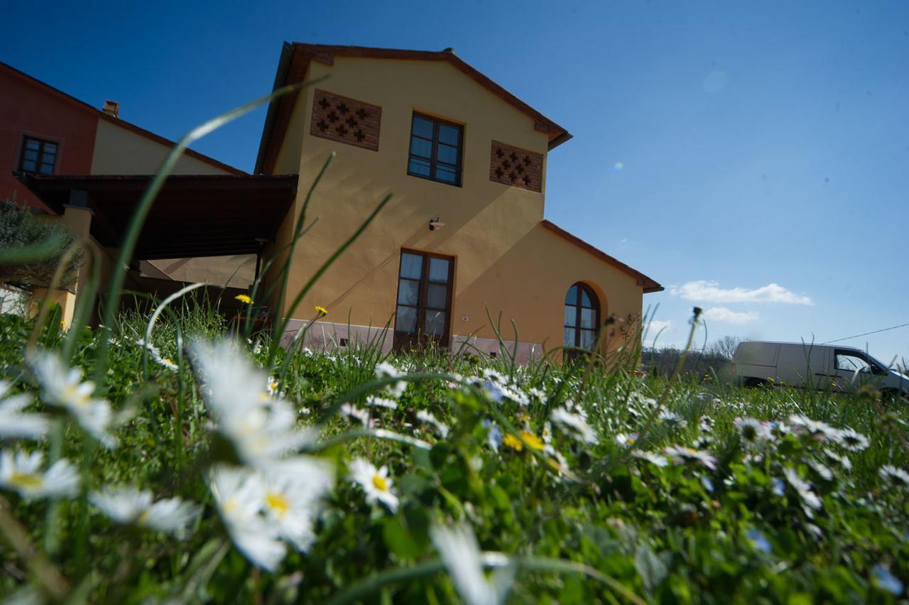 Agriturismo Lo Zolfino Penna Eksteriør billede